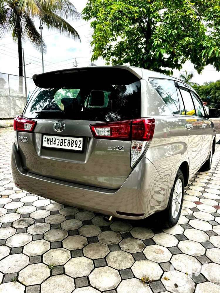 Toyota Innova Crysta