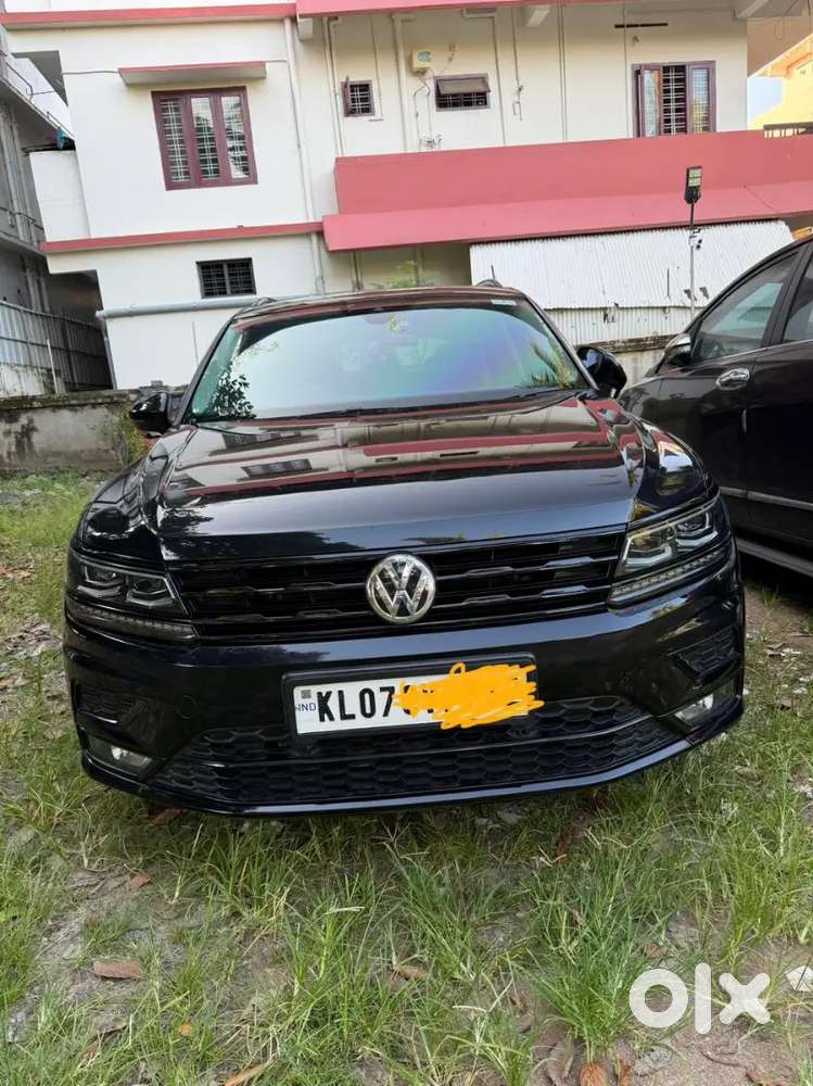 Black Beauty  Volkswagen Tiguan Allspace | Awd | Premium 7-seater |