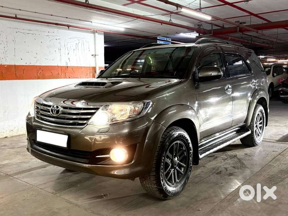 Toyota Fortuner 3.0 4x4 Manual, 2015, Diesel