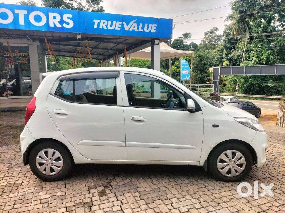 Hyundai I10 Sportz, 2012, Petrol