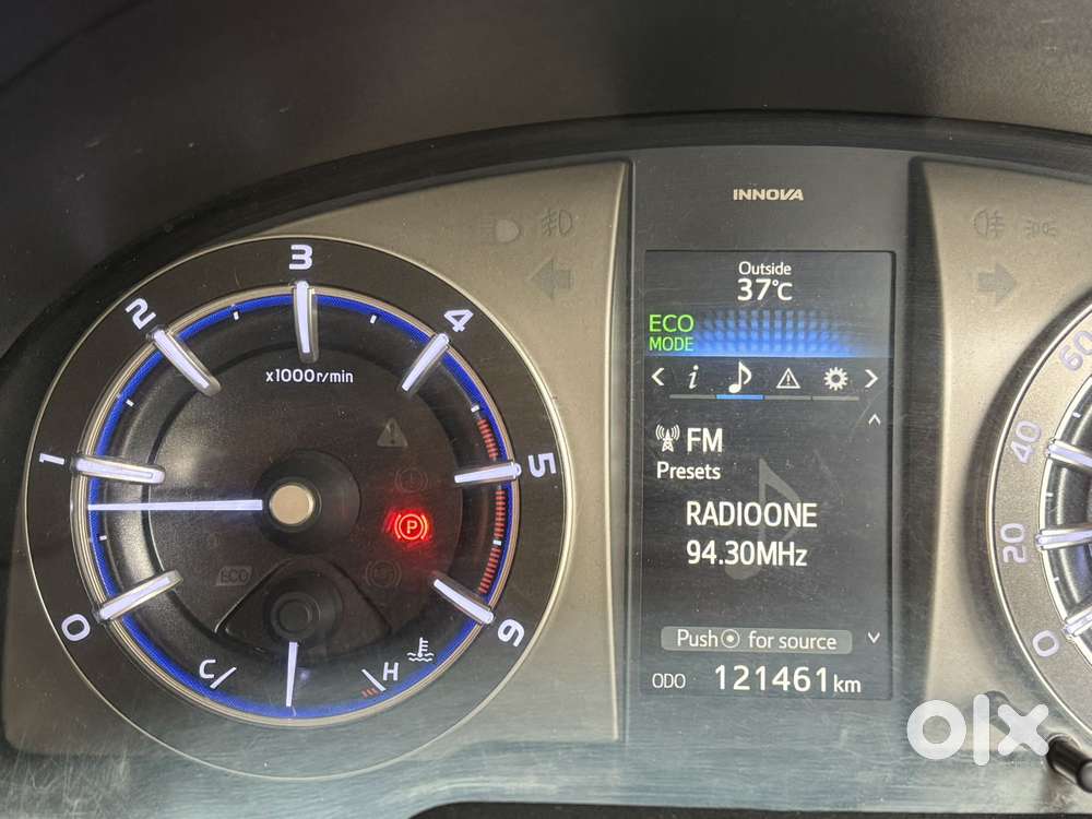 Toyota Innova Crysta [2020-ongoing] 2.4 Zx 7 Str, 2022, Diesel
