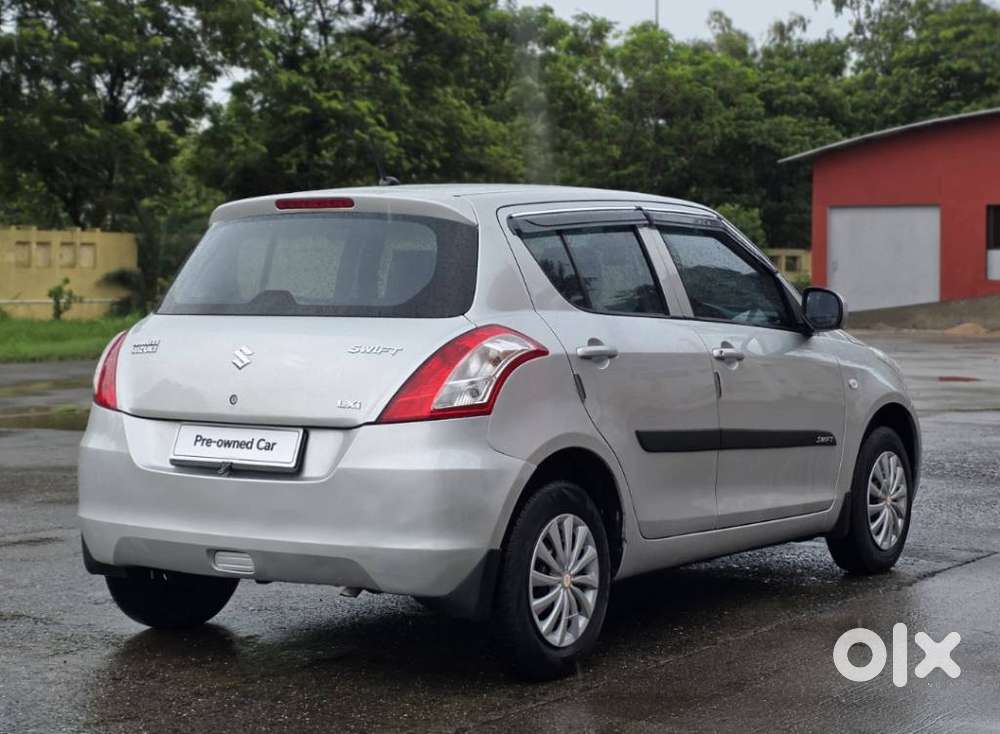 Maruti Suzuki Swift Lxi Bsiv, 2012, Cng & Hybrids