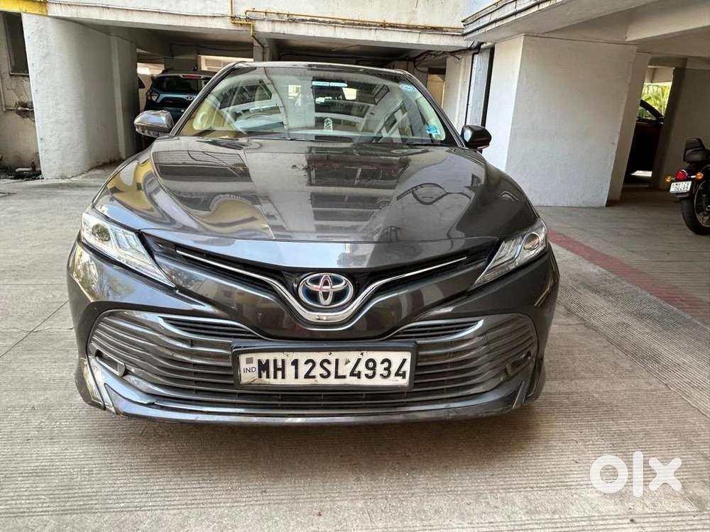 Toyota Camry 2020 Petrol Well Maintained
