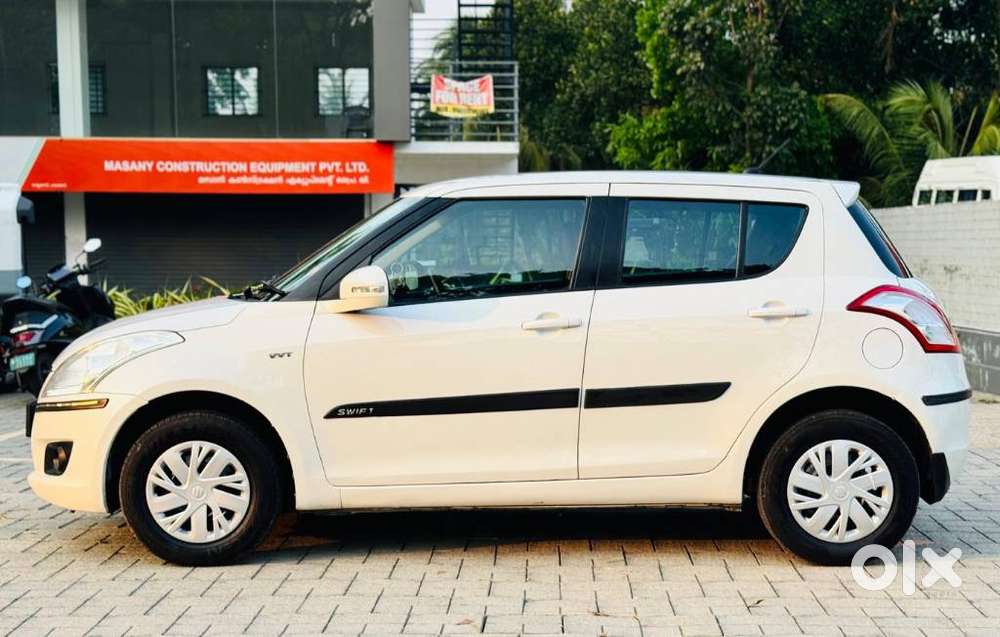 Maruti Suzuki Swift 2011-2014 Vxi, 2013, Petrol