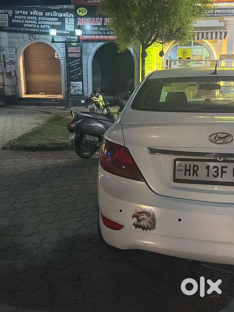 Hyundai Fluidic Verna 2012 Diesel 200000 Km Driven