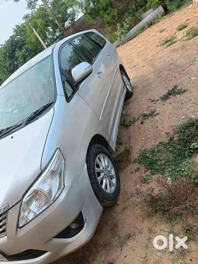 Toyota Innova 2013 Diesel 200000 Km Driven