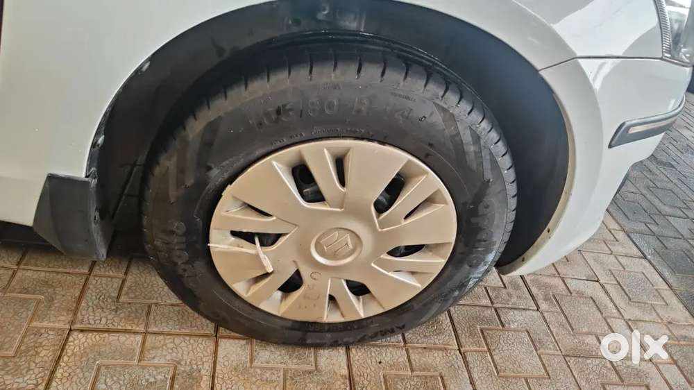 Maruti Suzuki Swift Vxi 2012