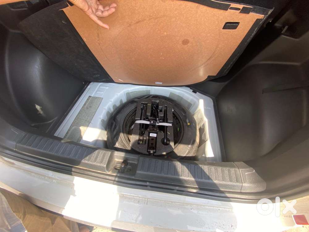 Skoda Kushaq 1.0 Tsi Ambition, 2025, Petrol