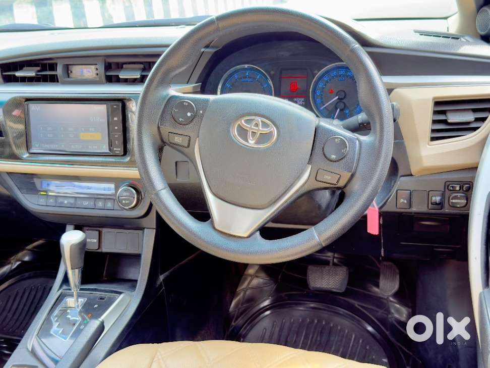 Toyota Corolla Altis G At, 2015, Petrol