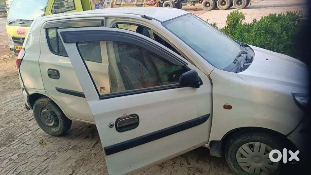 Alto 800 Cng Company Fitted Tyre Condition Is New Less Driven