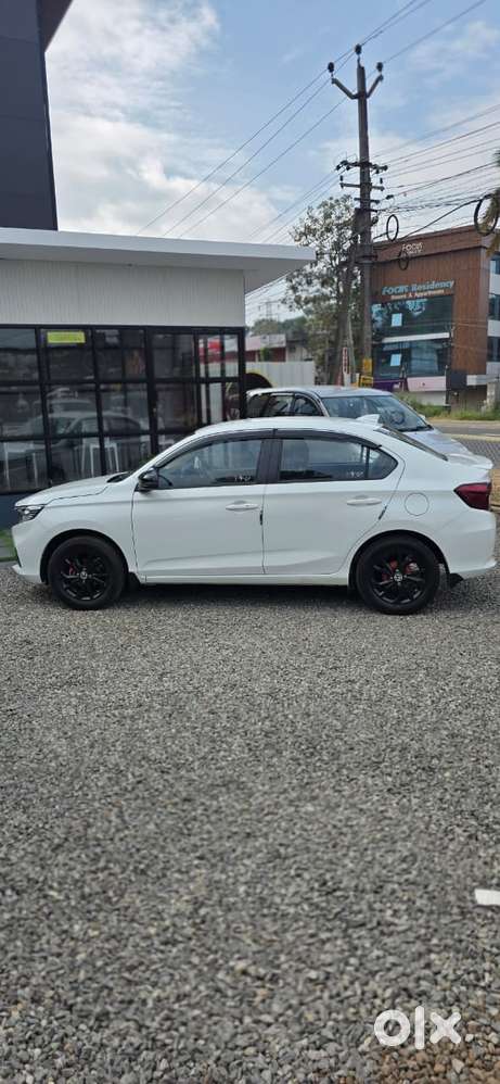 Honda Amaze 2nd Gen Elite Edition Mt, 2020, Petrol