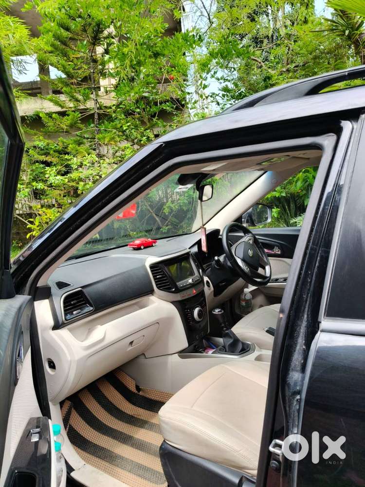 Xuv300 Dr.car