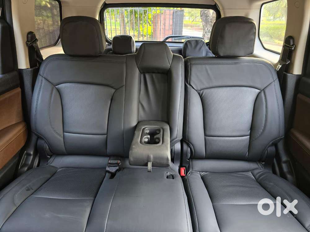 Mahindra Scorpio N Z8 Petrol At 7 Str, 2025, Petrol