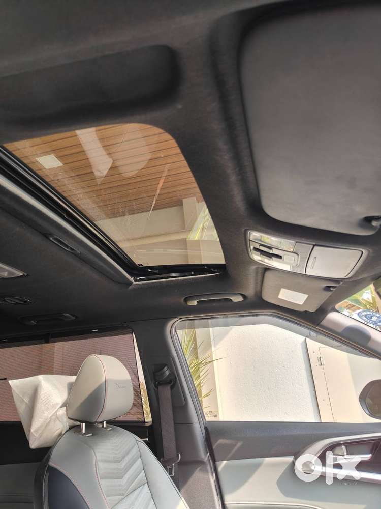 2024 Kia Carens X-line 7str  26510 Km  Single Owner  Non-accidental