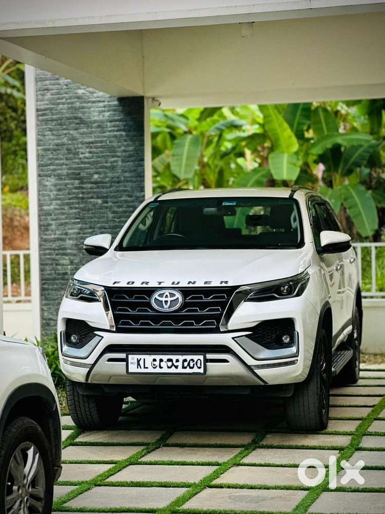 Toyota Fortuner 2025 Diesel Well Maintained