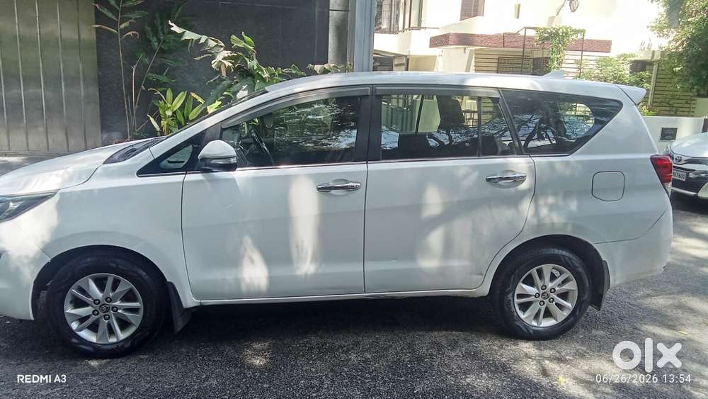 Toyota Innova Crysta 2.4 V, 2017, Diesel