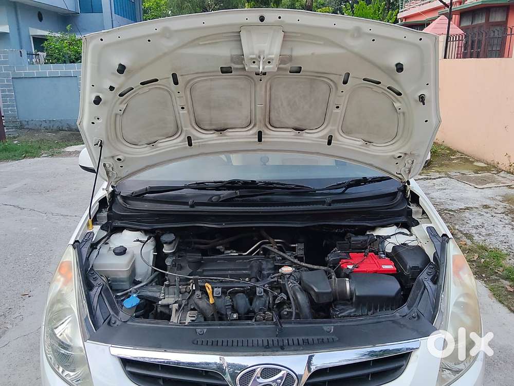 Hyundai I20 Magna 1.2 Mt, 2010, Petrol