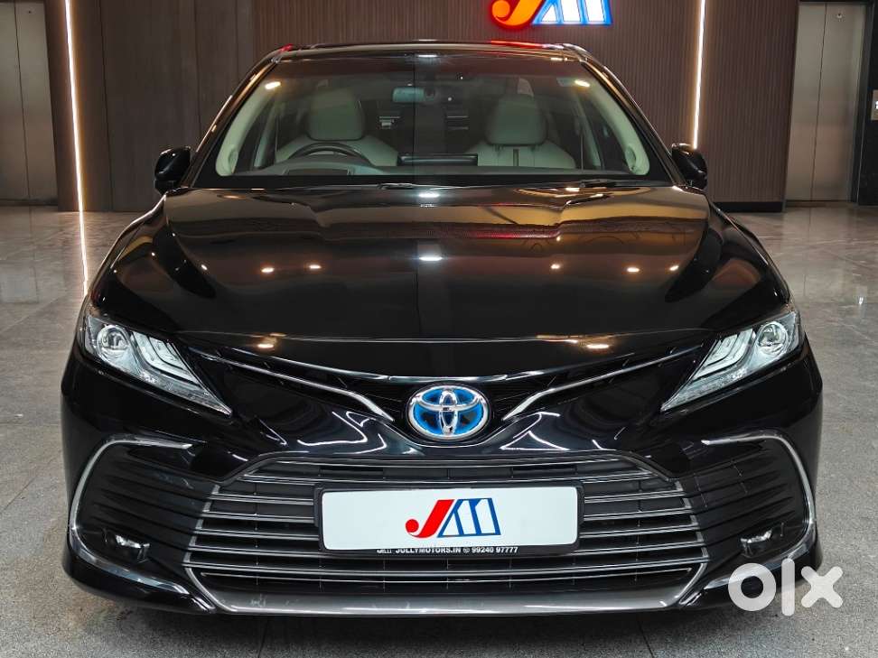 Toyota Camry Hybrid, 2024, Petrol