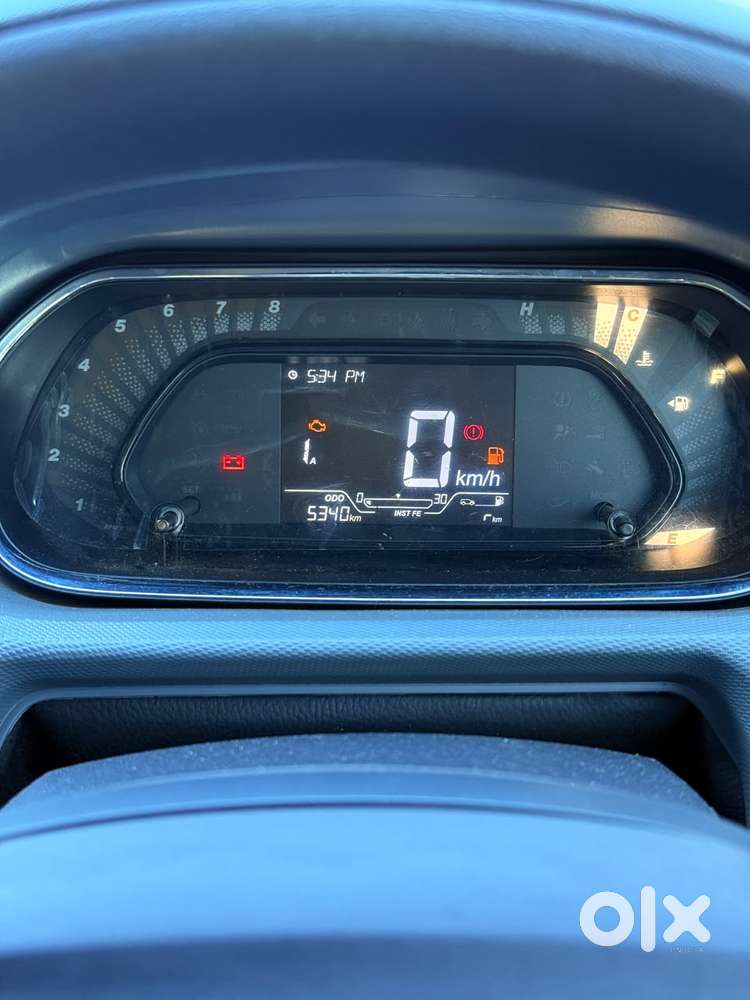 Tata Tiago 1.2 Revotron Xta, 2025, Petrol