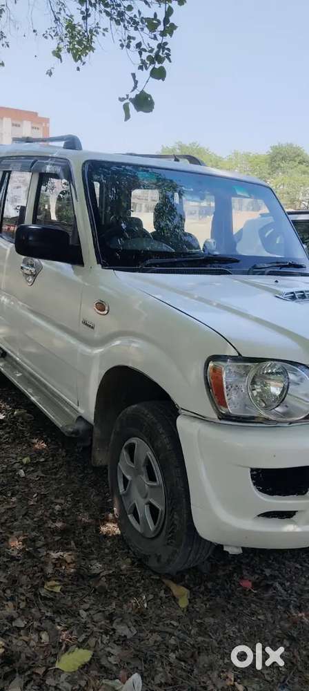 Mahindra Scorpio 2016 Diesel 240000 Km Driven