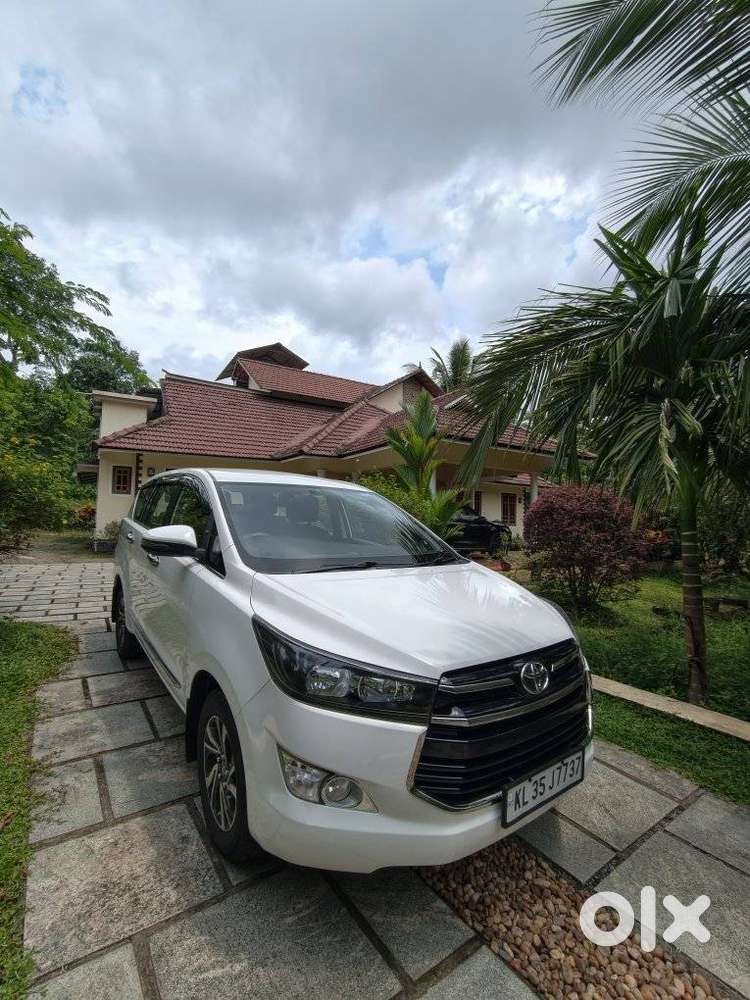 Toyota Innova Crysta 2.4 G Mt, 2019, Diesel