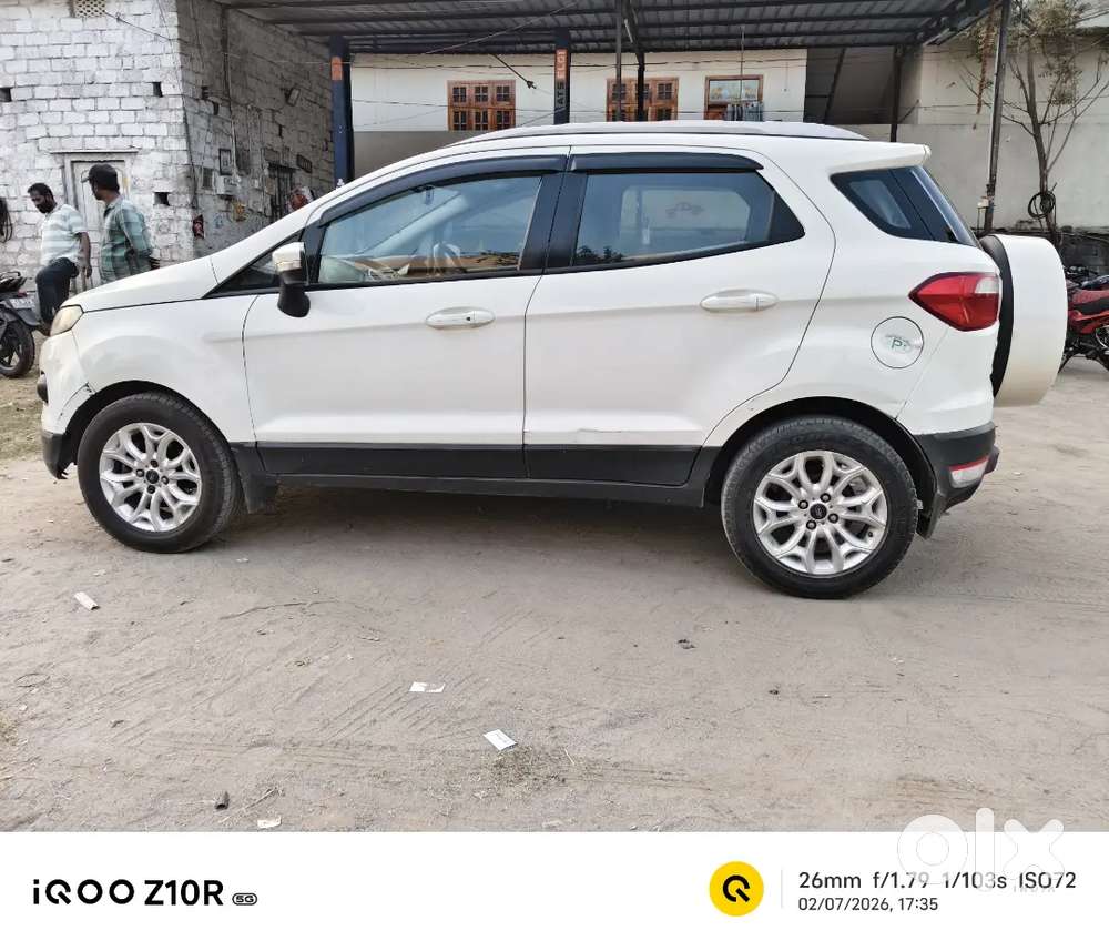 Ford Ecosport 2017 Petrol 125000 Km Driven