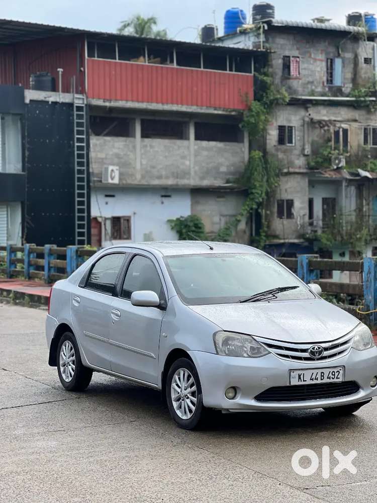 Toyota Etios 2012 Diesel 136000 Km Driven