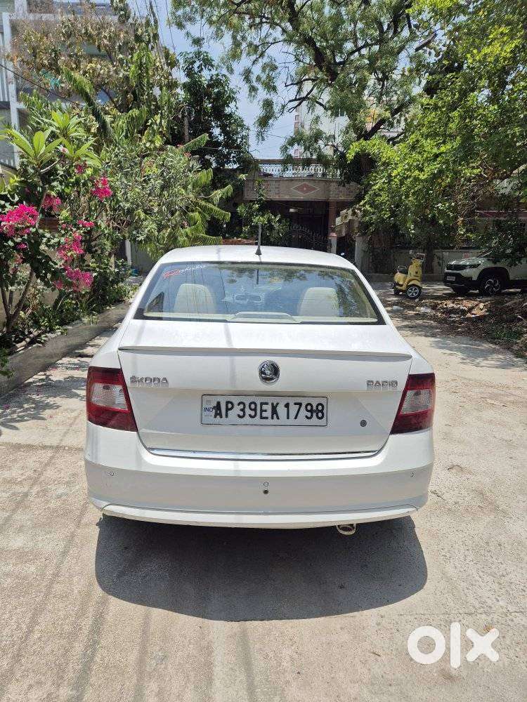 Skoda Rapid 2013-2016 1.5 Tdi At Elegance, 2017, Petrol