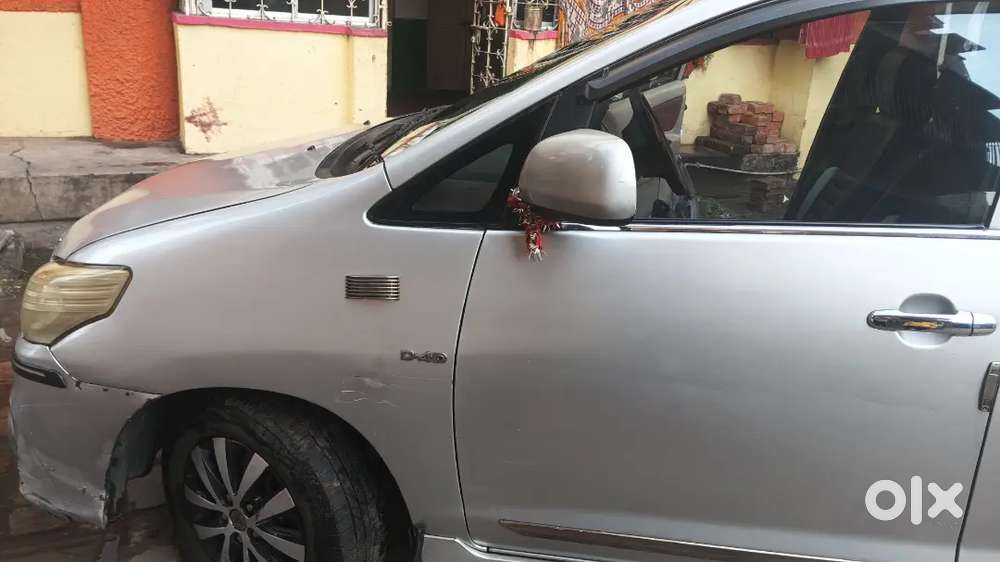Toyota Innova 2016 Diesel 92000 Km Driven