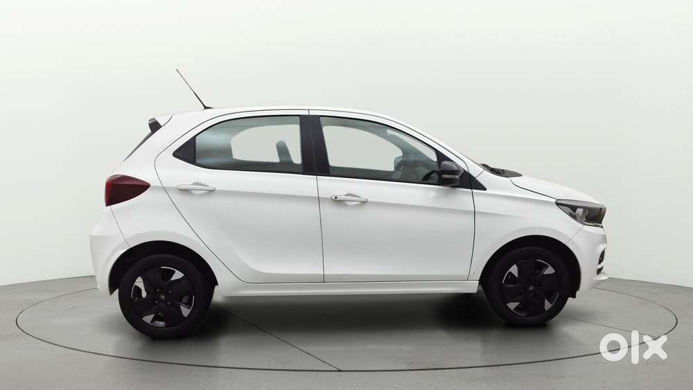 Tata Tiago 1.05 Revotorq Xt, 2025, Petrol