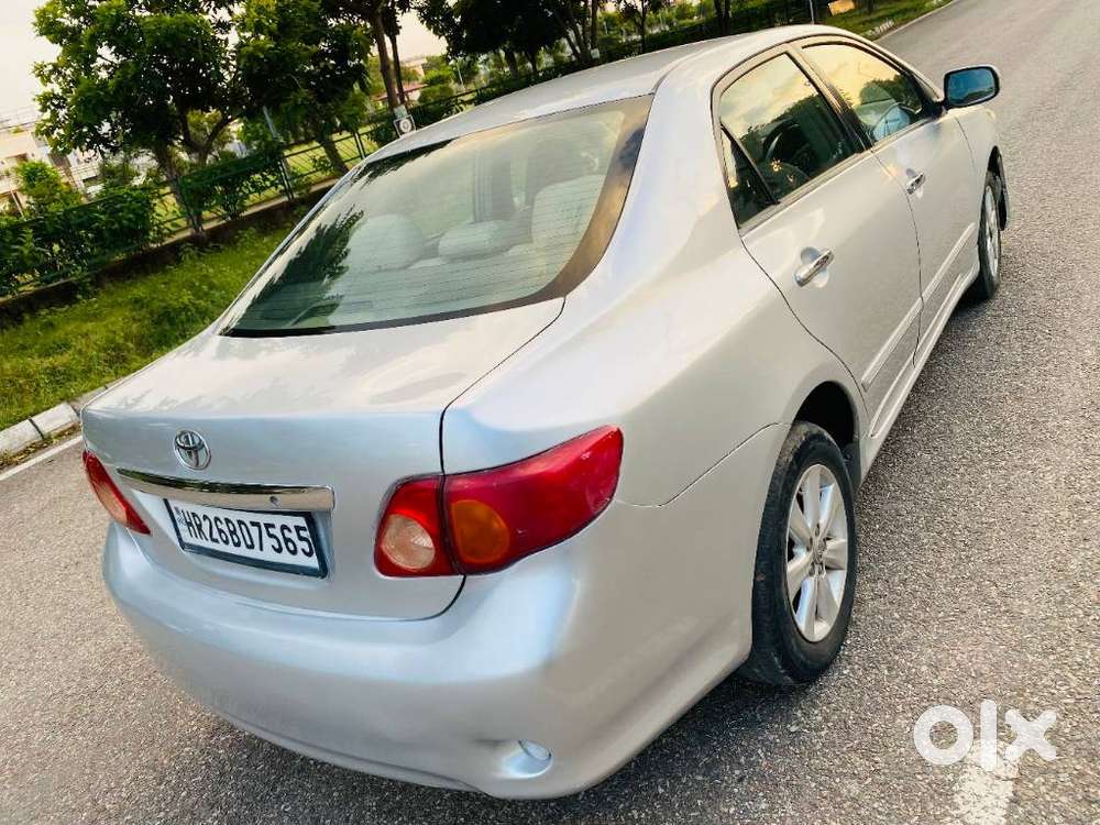 Toyota Corolla Altis 2010-2013 Vl, 2010, Petrol