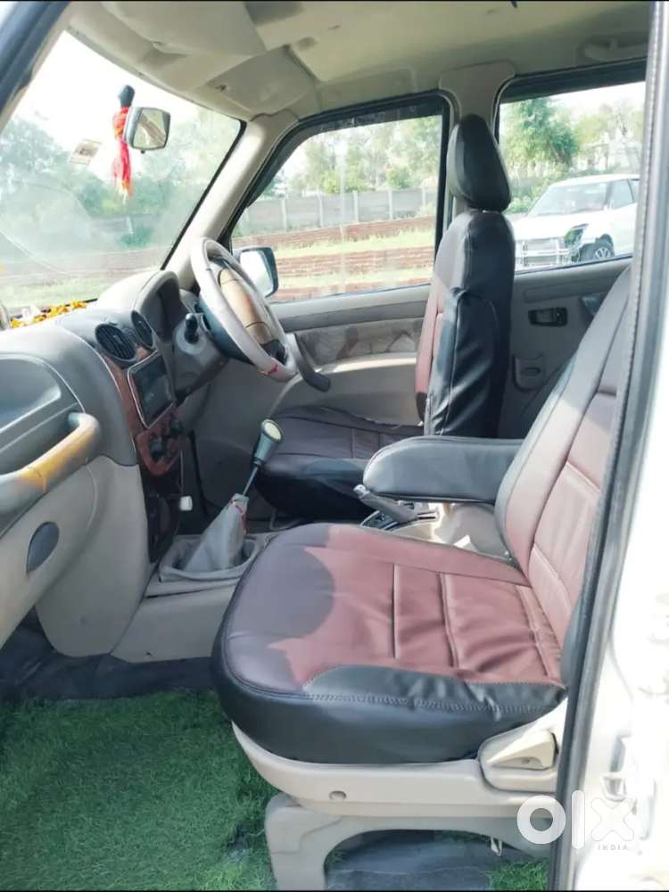 Mahindra Scorpio Vlx 15 Year