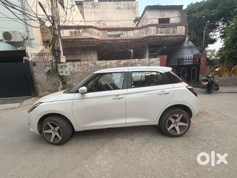 Maruti Suzuki Swift Vxi 2025