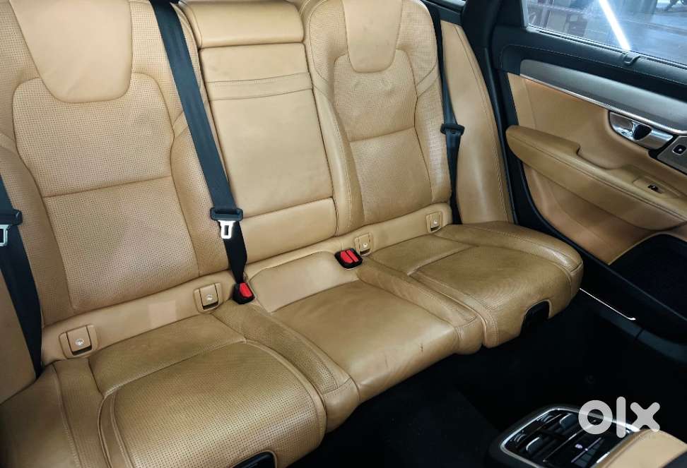 Volvo V 90 Cross Country D5, 2018