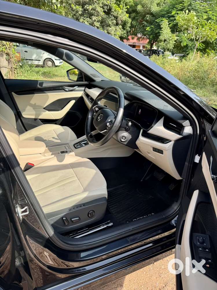 Skoda Octavia 2.0 Style Tsi At, 2022, Petrol