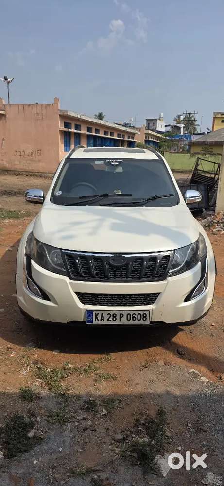 Mahindra Xuv500 2015 Diesel 140000 Km Driven