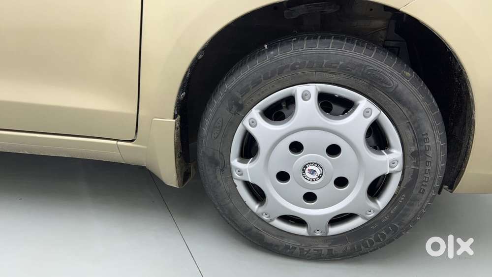 Maruti Suzuki Ertiga Vxi At, 2016, Petrol