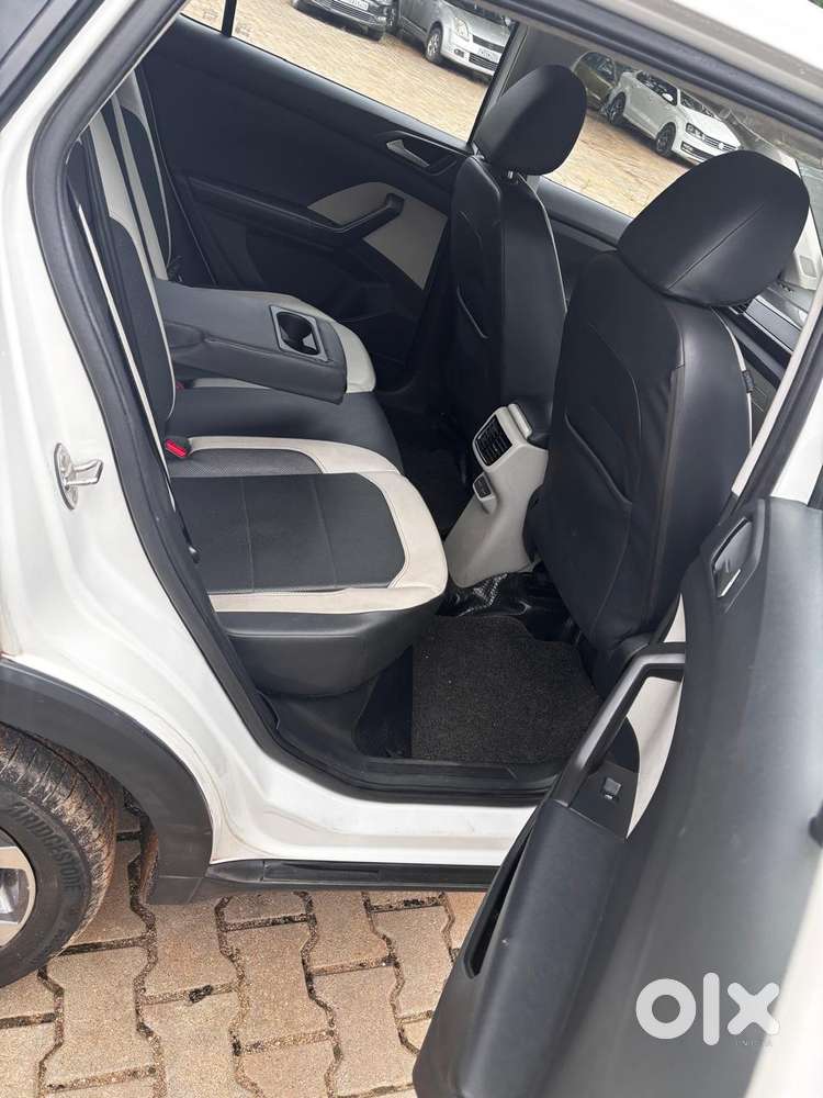 Volkswagen Taigun 1.0 Tsi Topline, 2022, Petrol