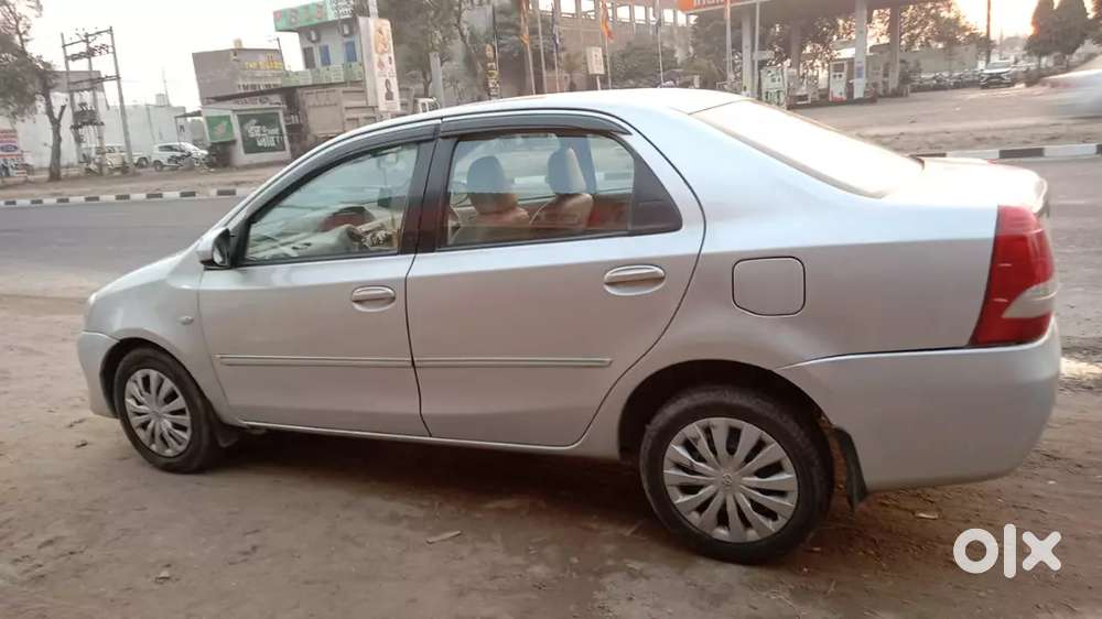 Toyota Etios 2014 Diesel 150000 Km Driven