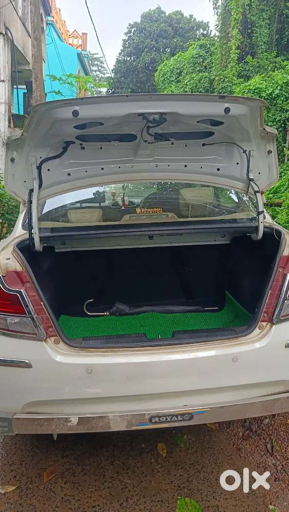 Maruti Suzuki Dzire 2017 Petrol 42000 Km Driven