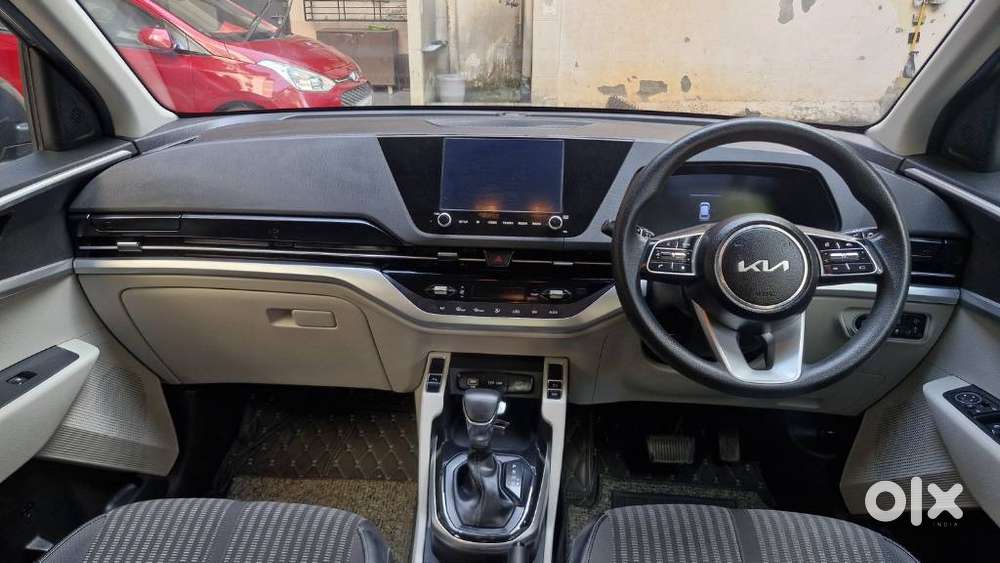 Kia Carens 1.4 Prestige Plus Turbo Dct 7 Str, 2023, Petrol