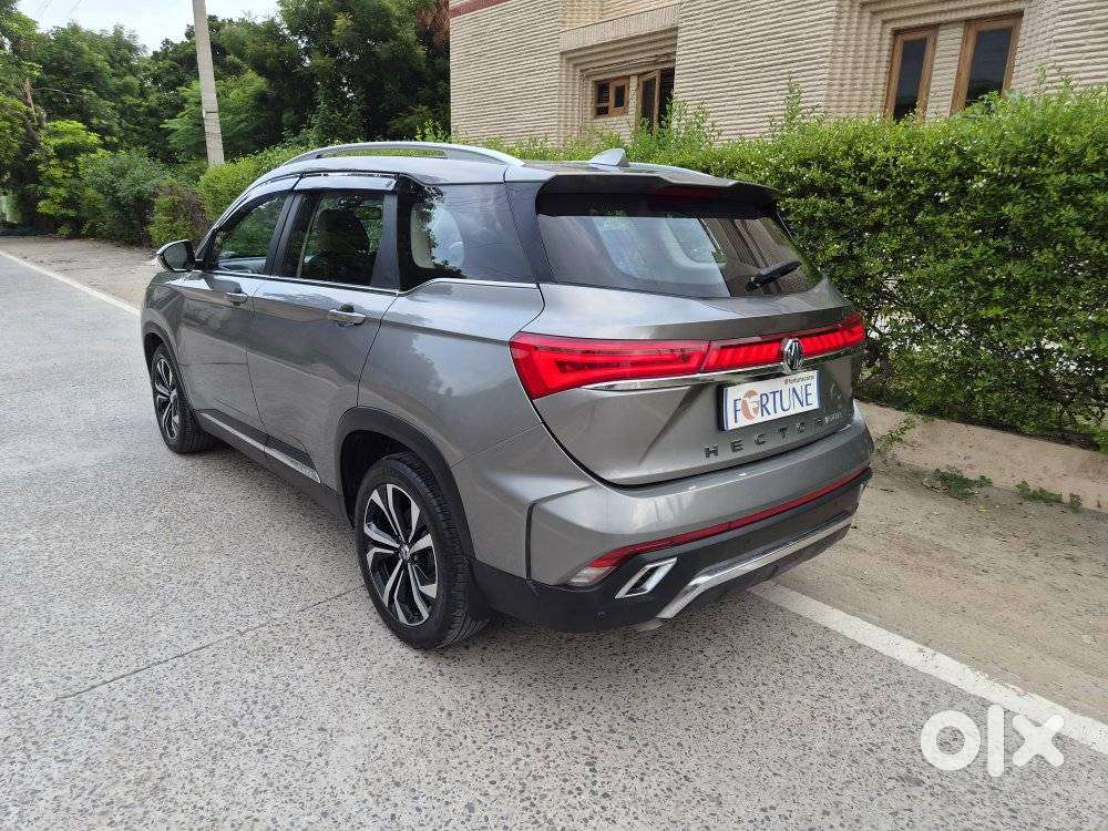 Mg Hector Plus Sharp Pro 1.5 Turbo Petrol Cvt 7 Str, 2023, Petrol