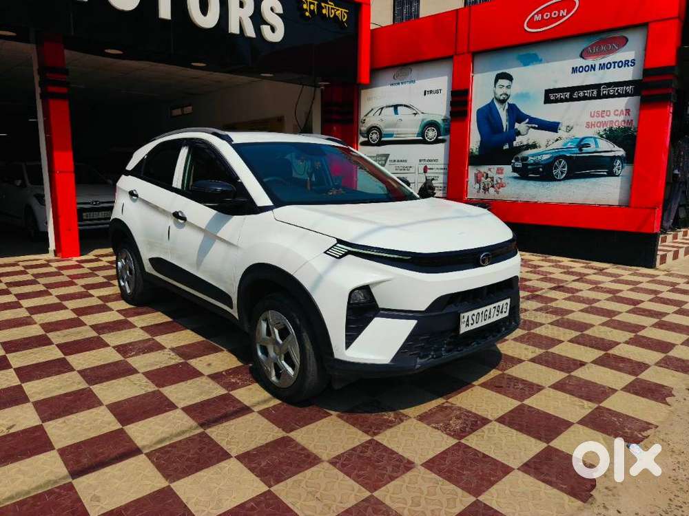 Tata Nexon Smart Plus S 1.2 Revotron Petrol 5 Mt, 2024, Petrol