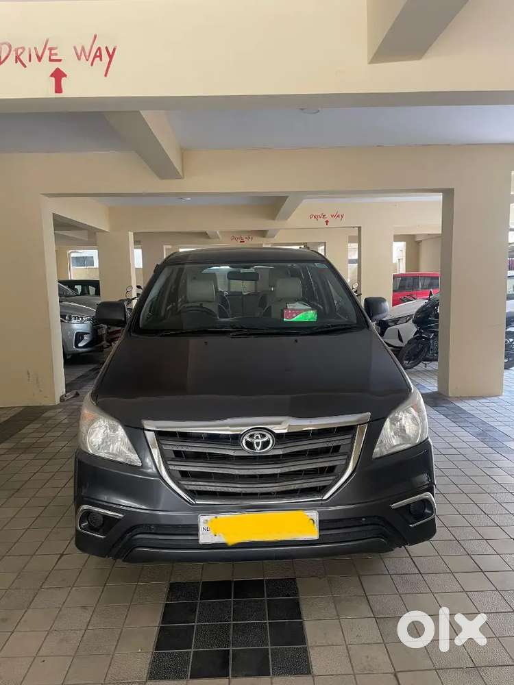 Toyota Innova 2.5 G 2015