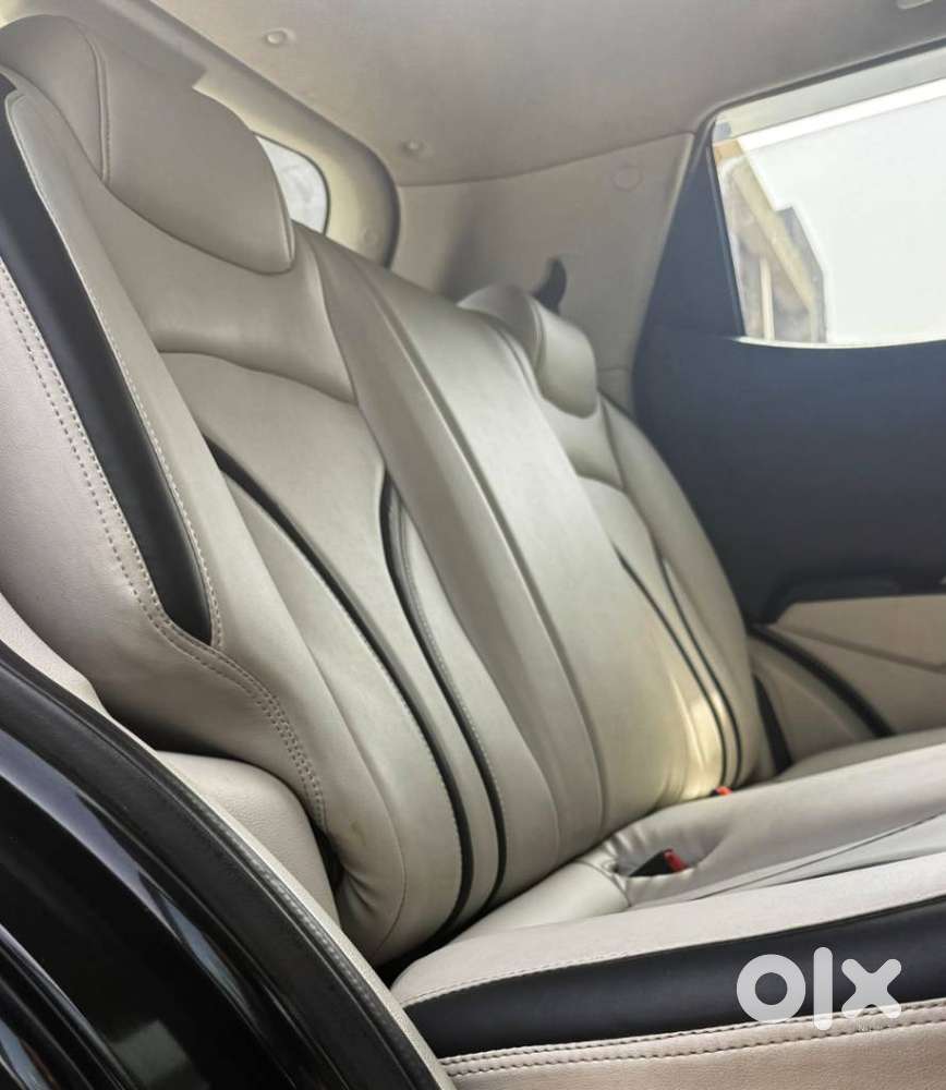 Mahindra Xuv300 W6 Diesel, 2023, Diesel