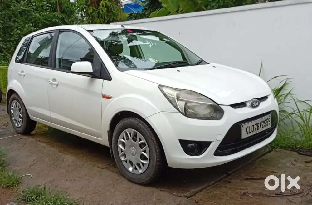 Ford Figo Petrol Titanium