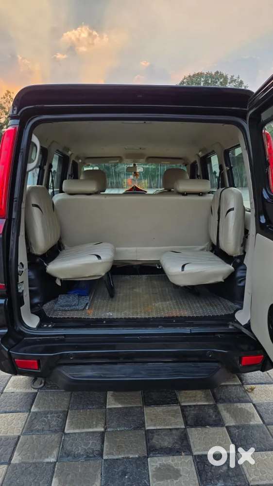 Mahindra Scorpio Classic, 2023, Diesel