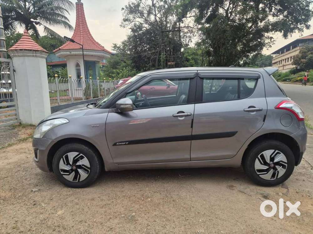 Maruti Suzuki Swift Vxi Iss Petrol, 2015, Petrol
