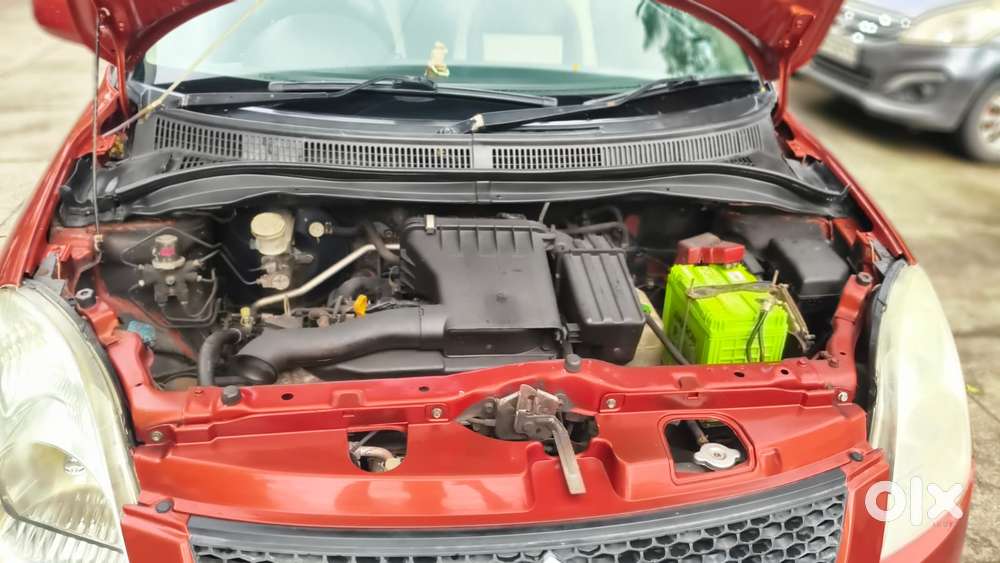 Maruti Suzuki Swift Vxi Bsiv, 2011, Petrol