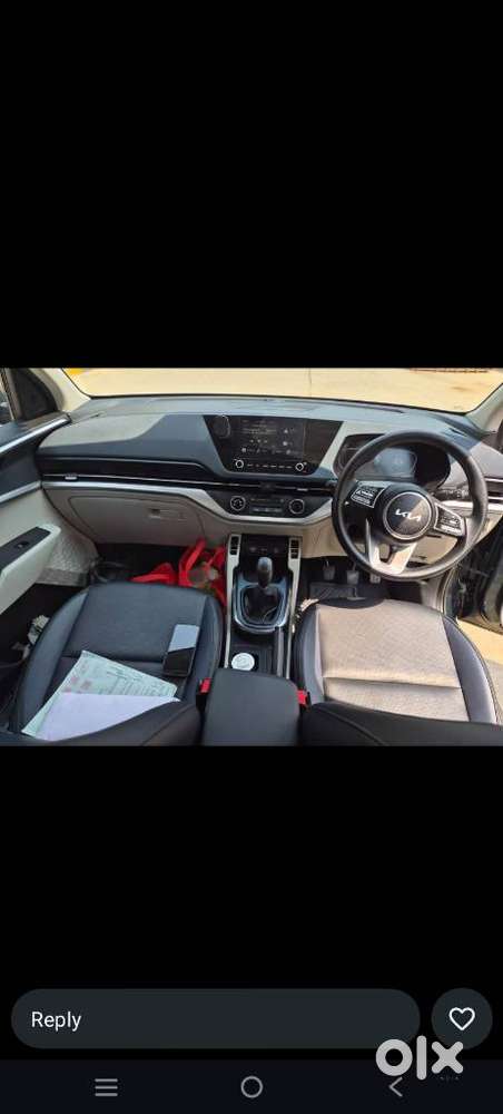 Kia Carens G 1.5 6mt Premium (o) 7-seater, 2024, Petrol